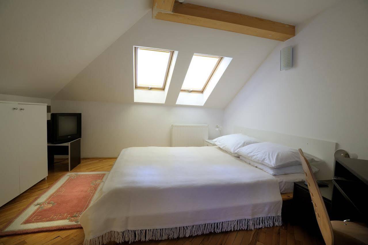 Hostel Hayat Σαράγεβο Εξωτερικό φωτογραφία
