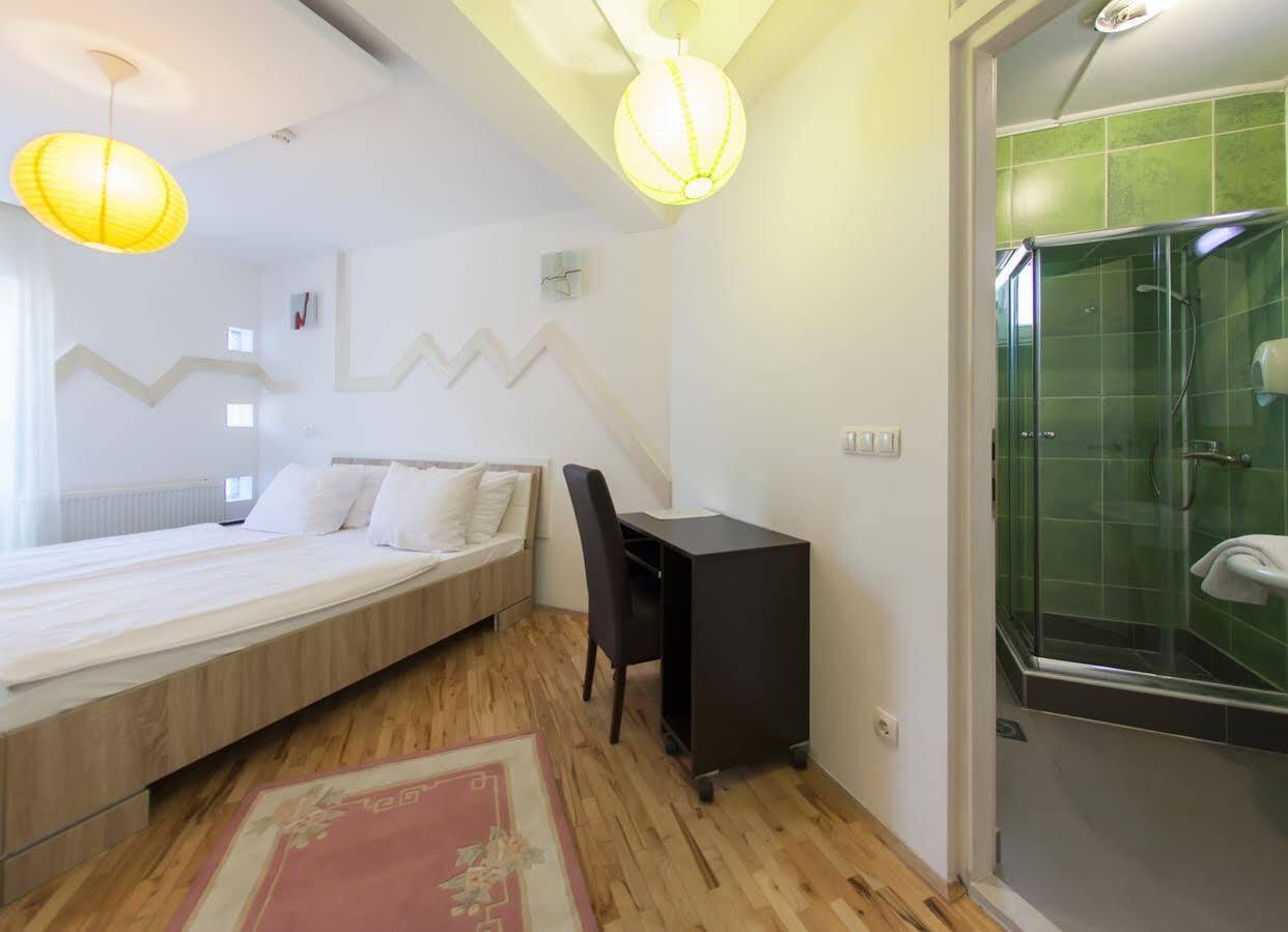 Hostel Hayat Σαράγεβο Εξωτερικό φωτογραφία