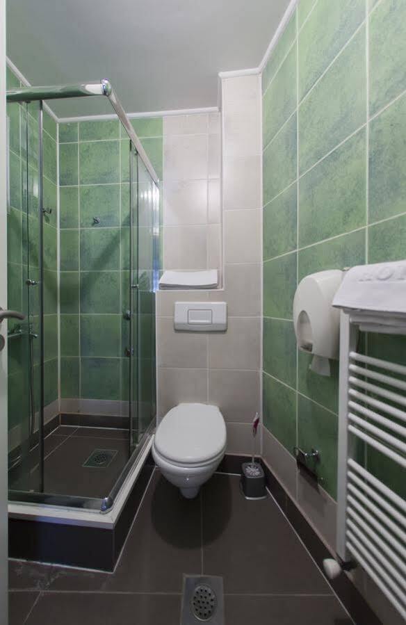 Hostel Hayat Σαράγεβο Εξωτερικό φωτογραφία